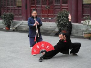 flûte Xiao et éventail du Kung Fu